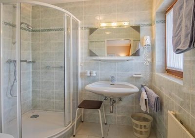 Badezimmer | 1-Raum-Ferienwohnung | Bathroom / 1-Room-Apartment | Landhaus Relly