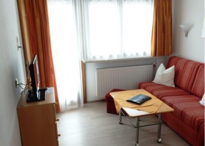 Wohnzimmer | Sitzbereich | 1-Raum-Ferienwohnung | Living room | Setting Area | 1-Room-Apartment | Landhaus Relly